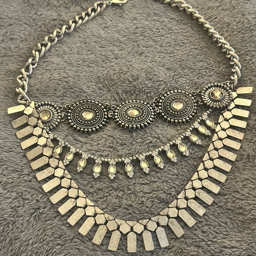 Aldo women’s Silver Statement chain metal Necklace/ boho bohemian